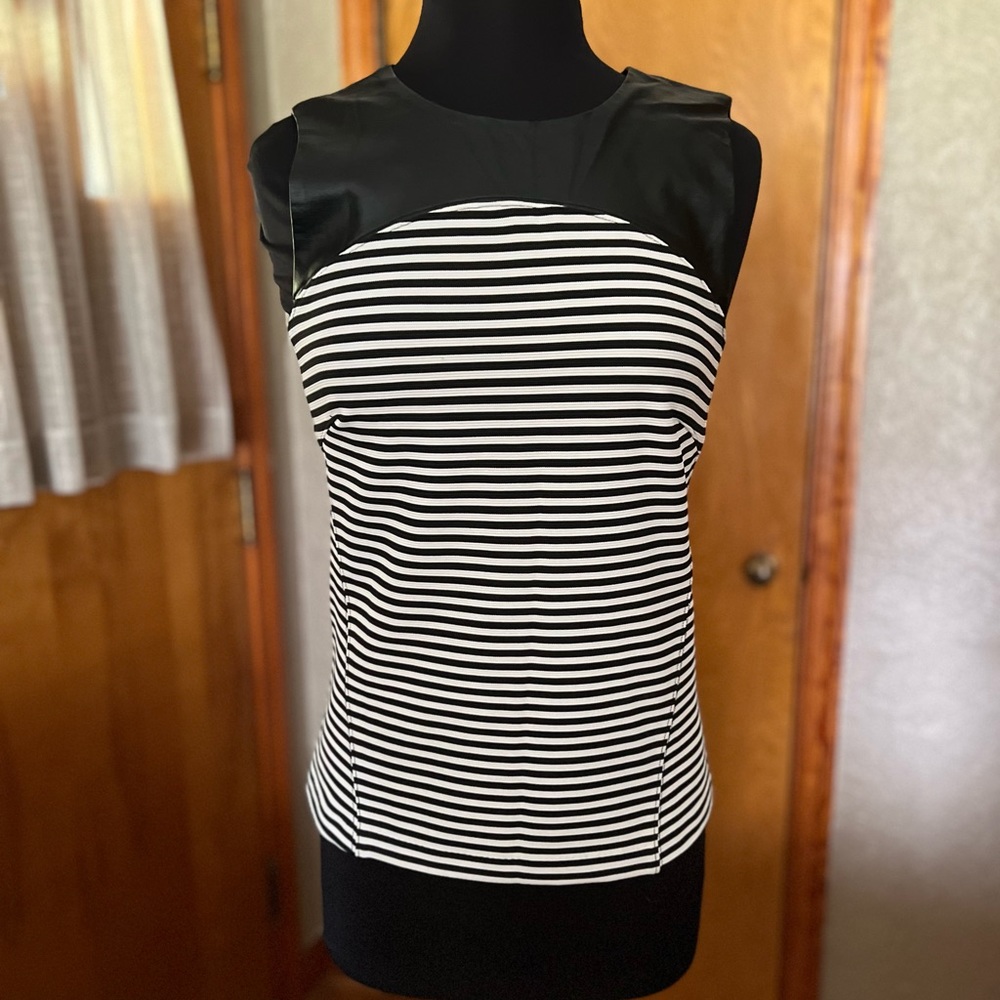 Banana Republic Women’s Shirt Size 6